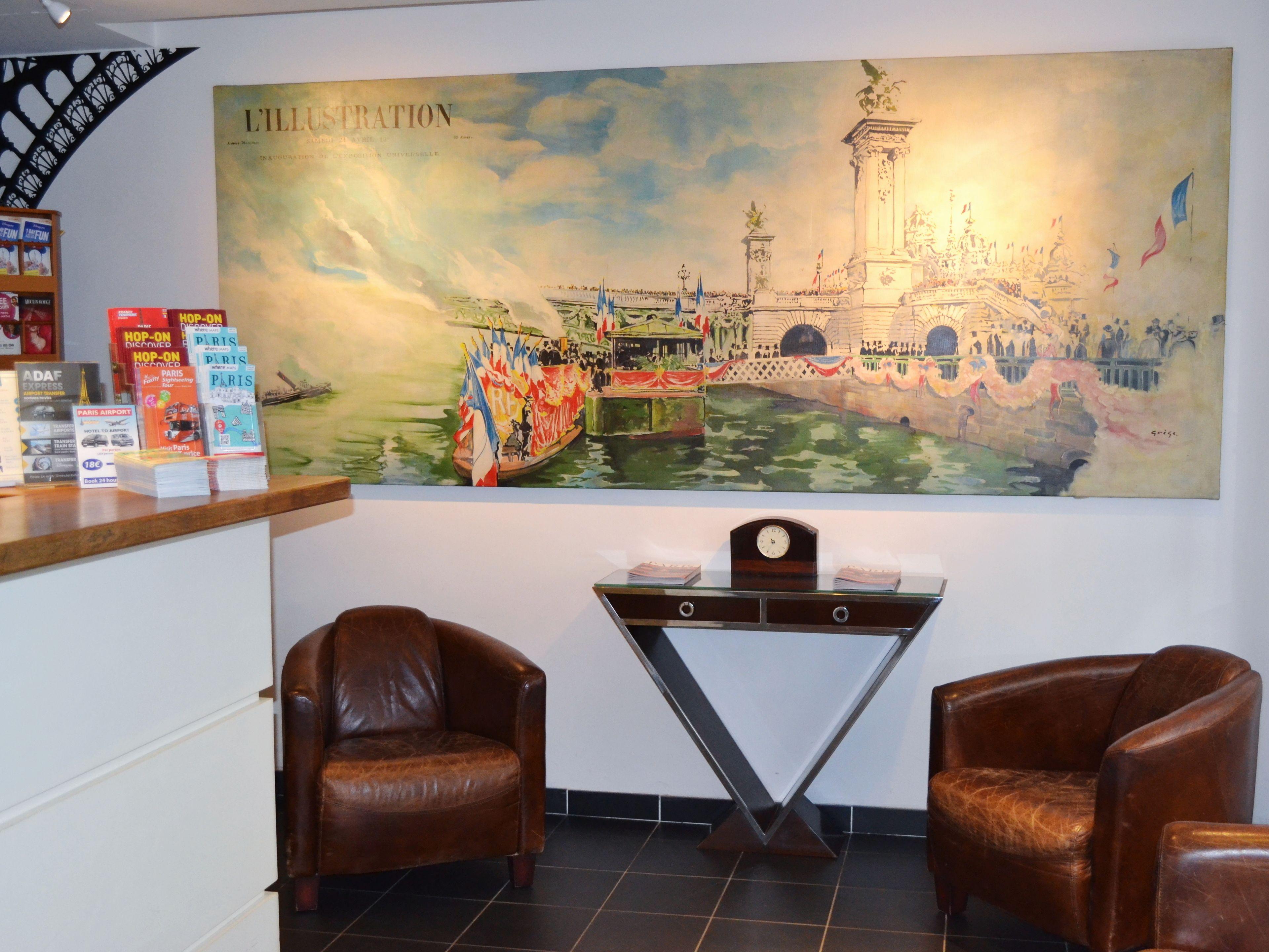 De L'exposition - Tour Eiffel Hotel Paris