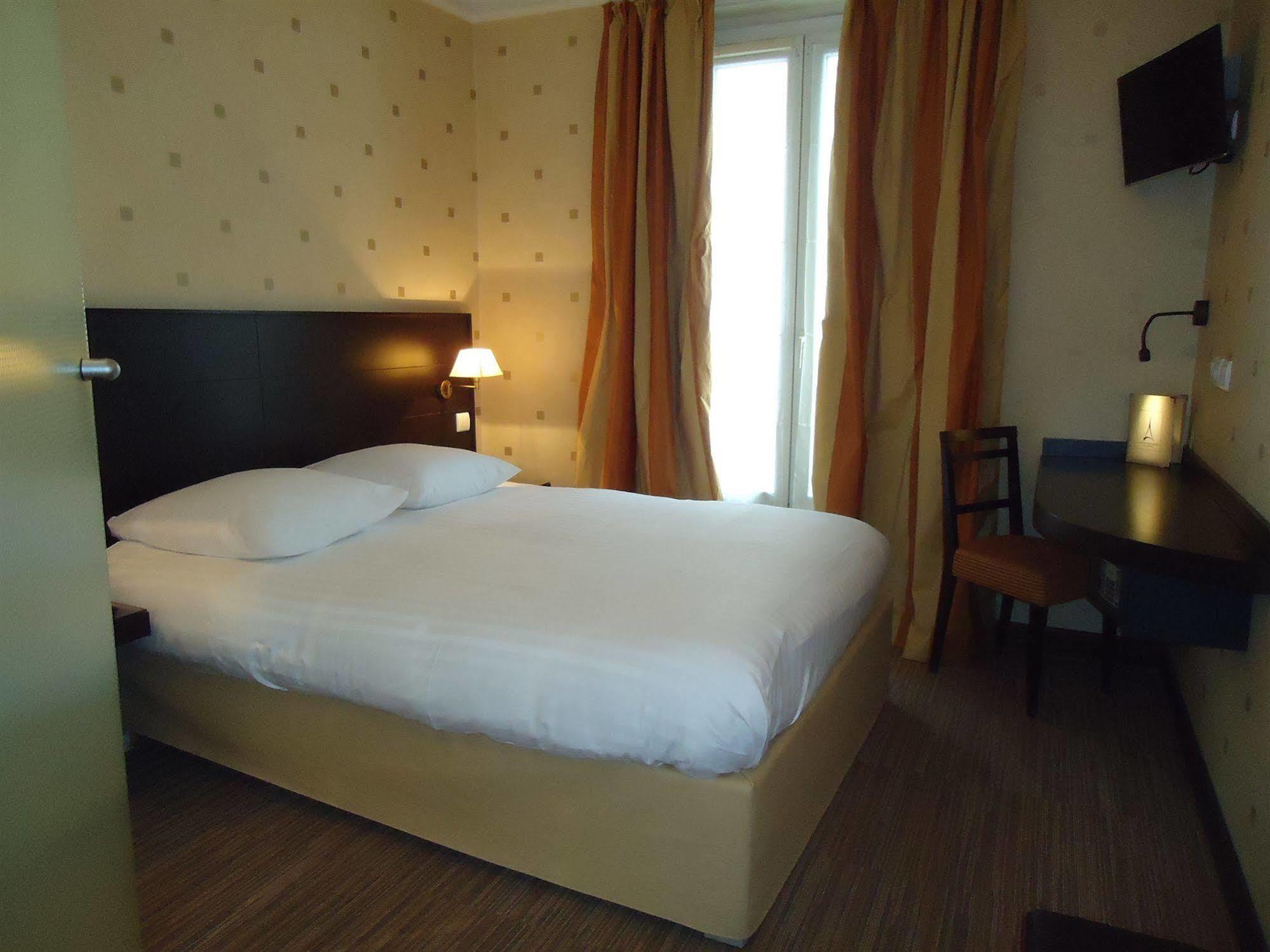 De L'exposition - Tour Eiffel