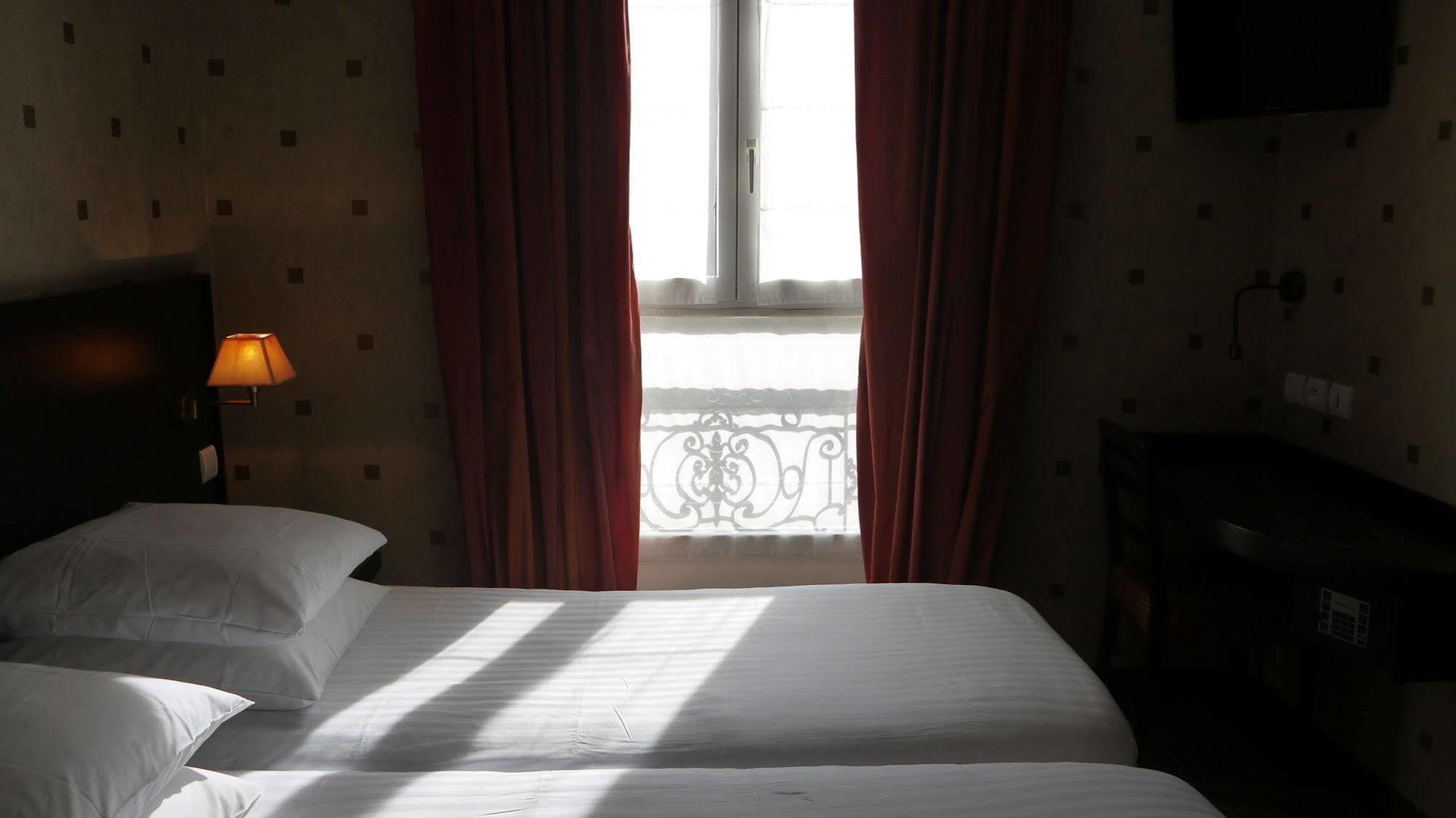 De L'exposition - Tour Eiffel