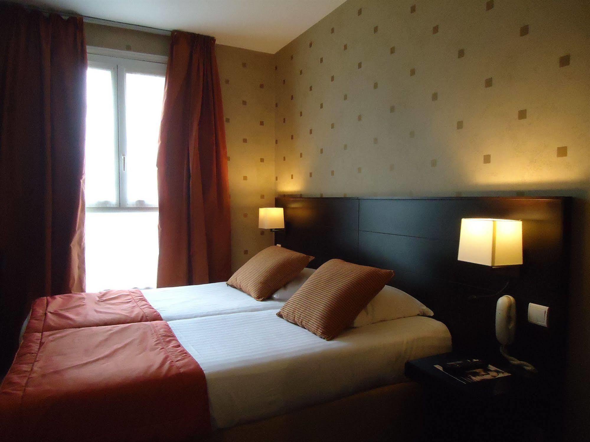 Hotel De L'exposition - Tour Eiffel 3*