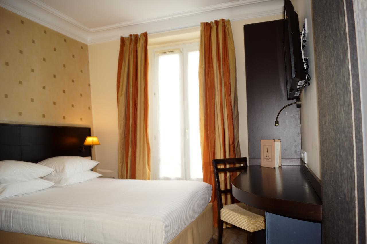 De L'exposition - Tour Eiffel Paris