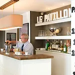 Hotel De L\'Exposition - Tour Eiffel